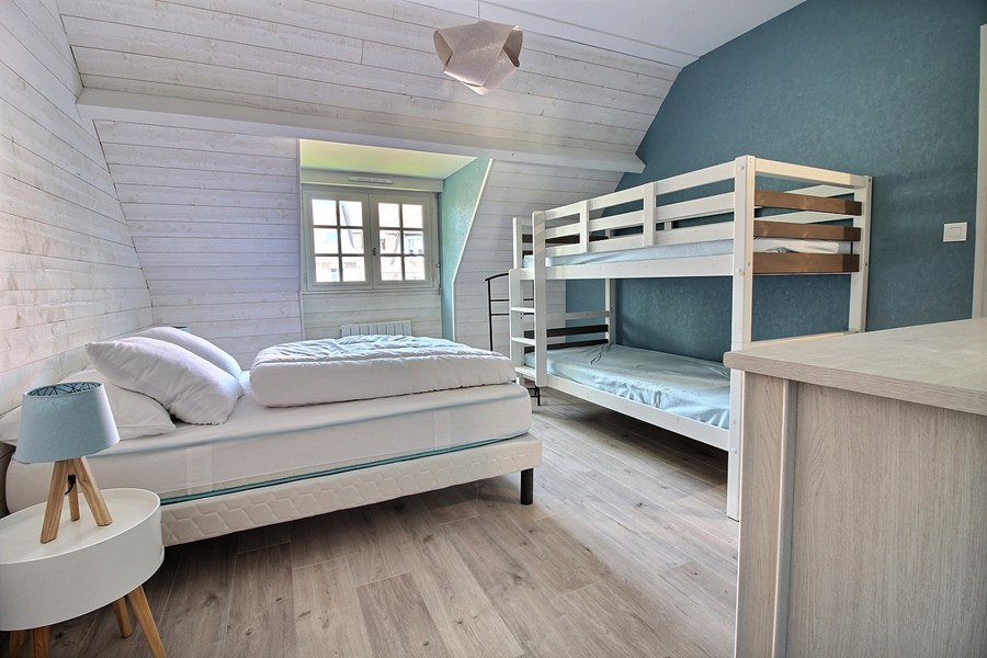 /picture/helios/116215201/JEANGAURIE 25/2_2025-12-07CET00h00-11.jpg